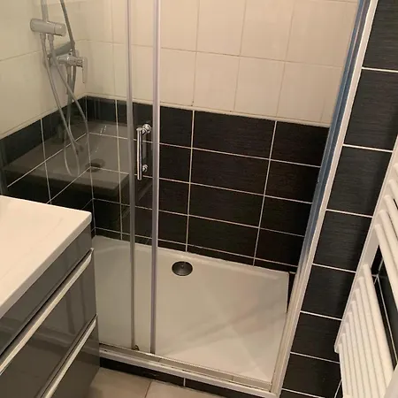 Vittoria Immobilier 9 -reglement Sur Place - Cheques Acceptes 아파트