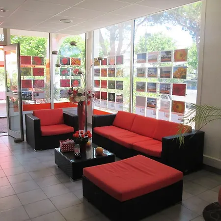 Vittoria Immobilier 9 -reglement Sur Place - Cheques Acceptes 아파트